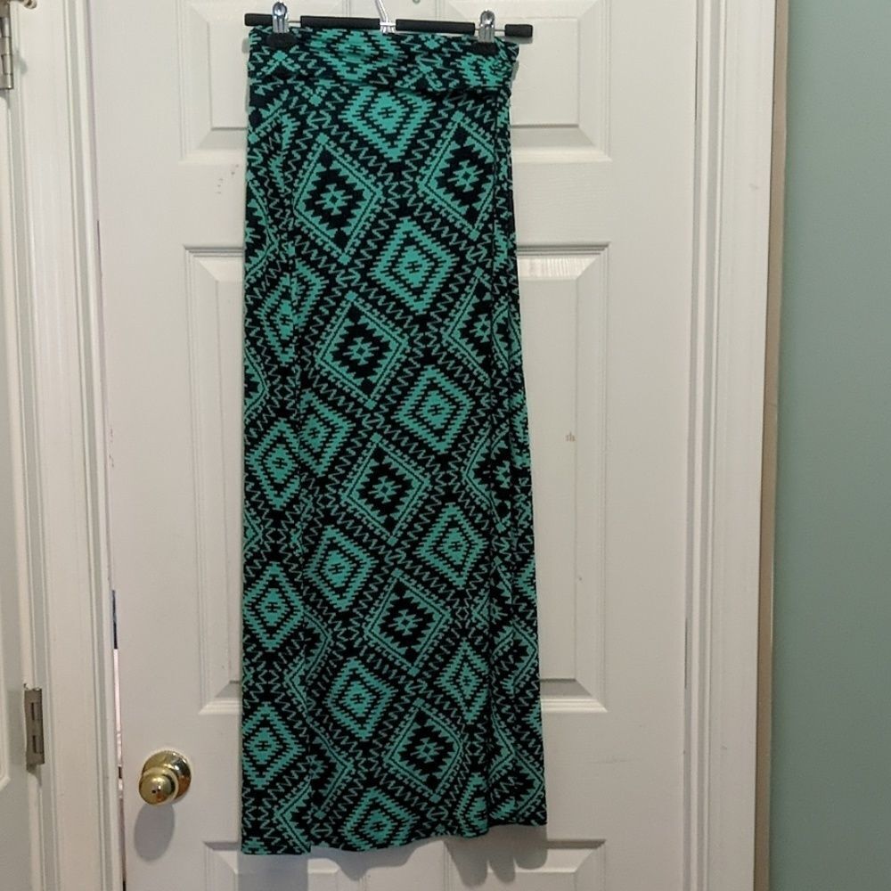 Tovia  aztec sea green and black  print skirt Sz M